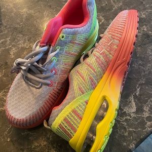OmegaWalk shoes 9/9.5